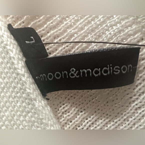 NWT! Moon & Madison Off White Tie-Back Sweater Womens Size Large - Picture 4 of 6